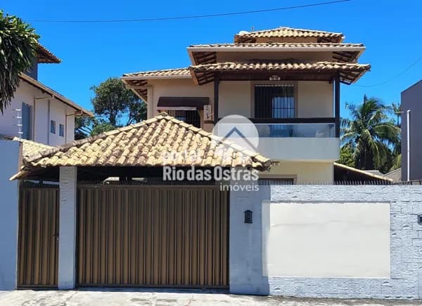 Casa Duplex 3 quartos (1 suíte) com piscina e churrasqueira