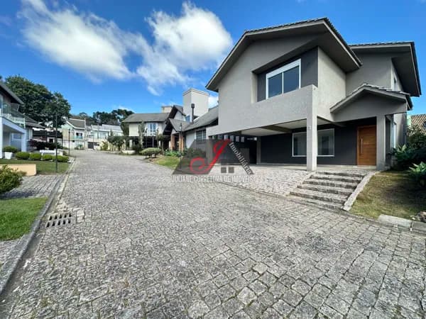 Casa Alto Padrão Condomínio Residencial Villa Allegro em Santa Felicidade, Curitiba/PR.