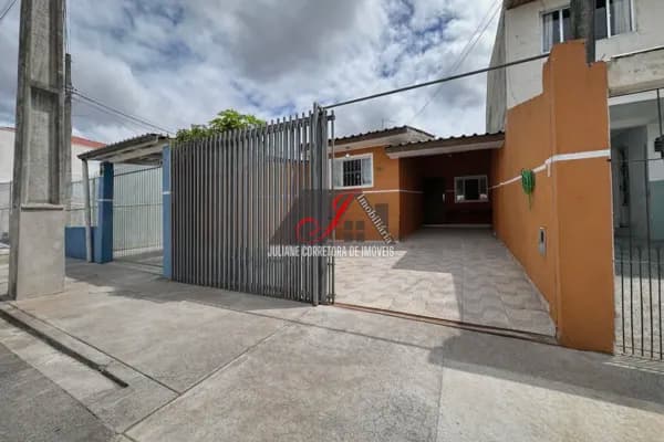 Casa à venda, 03 quartos, bairro Cidade Industrial em Curitiba/PR.