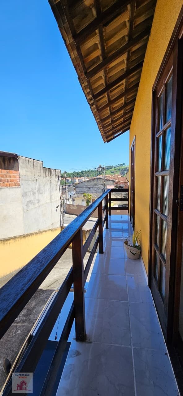 Excelente Casa estilo apartamento no Galo Branco - SG.