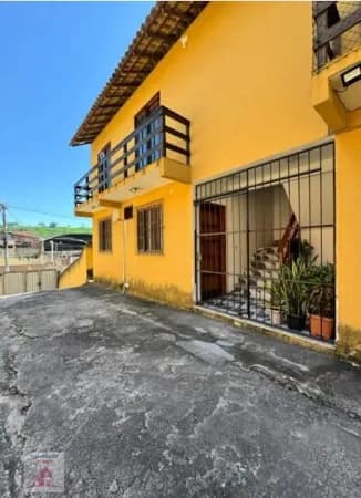 Excelente Casa estilo apartamento no térreo no Galo Branco - SG.