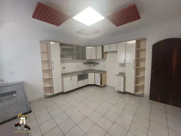 Casa/sobrado com 4 dormitórios, 2 vagas Vila Bocaina - Estuda Permuta