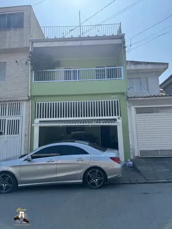 Sobrado Padrão - Ótimo para investir