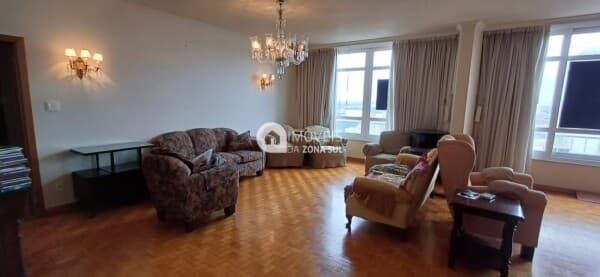 Apartamento em Porto Alegre - Centro Histórico