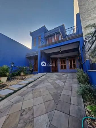 Sobrado em Porto Alegre - Hípica