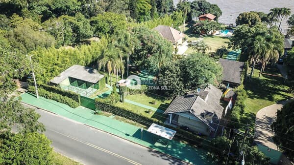 Casa Alto Padrão no bairro Ponta Grossa com Praia particular