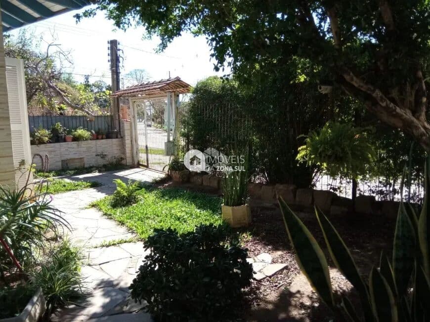 Casa em Guarujá, Porto Alegre/RS
