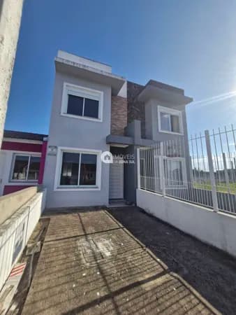 Sobrado em Porto Alegre - Restinga