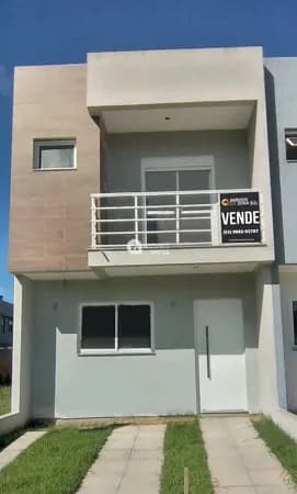 Sobrado em Porto Alegre - Hípica