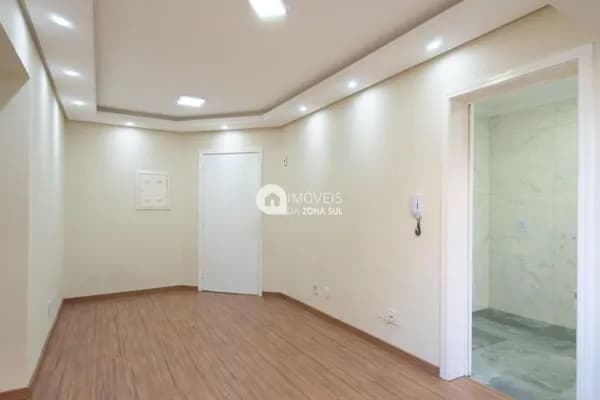 Ótimo Apartamento Térreo na Cavalhada