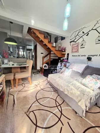 Sobrado em Porto Alegre - Restinga
