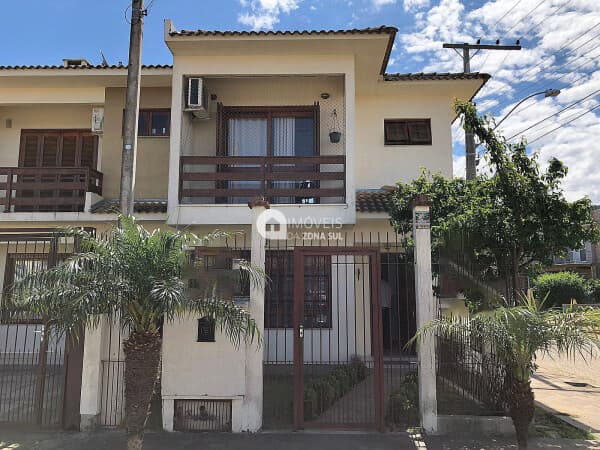 Sobrado em Porto Alegre - Aberta dos Morros