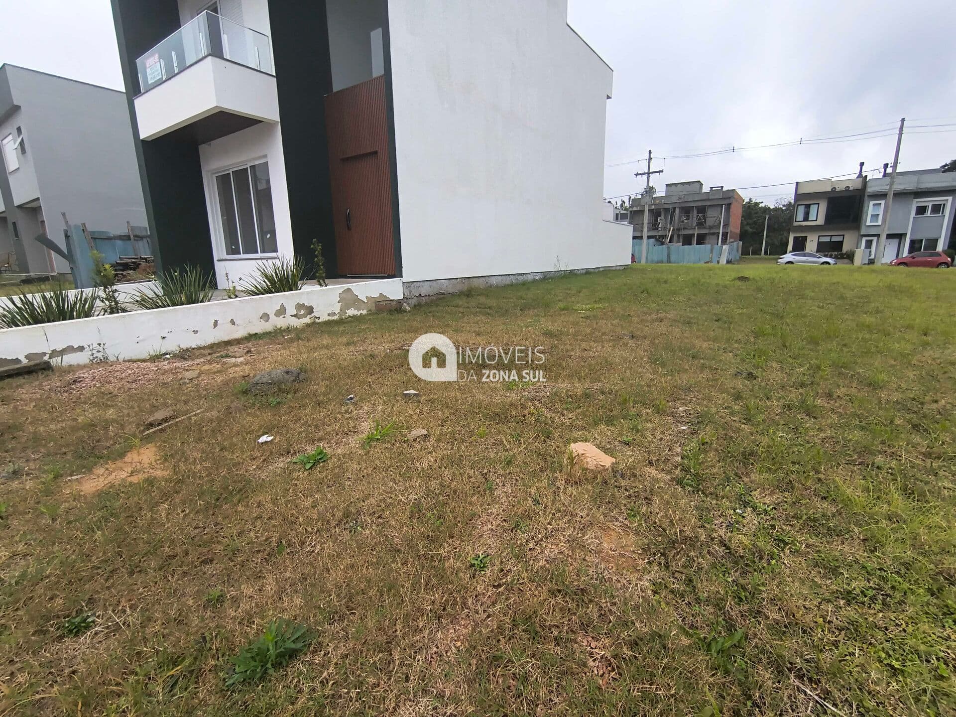 Lote/Terreno em Porto Alegre - Campo Novo
