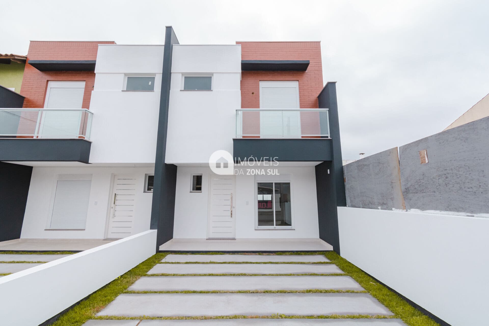 Lindo sobrado de 3 dormitórios, incluindo uma suíte, em uma localização privilegiada no prestigioso Hípica Boulevard