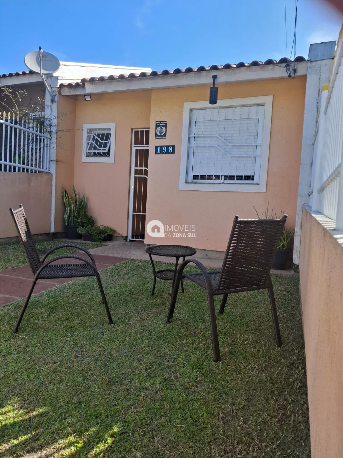 Oportunidade na Zona Sul: Casa com amplo pátio!
