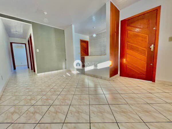Casa 2 Dormitórios à venda no bairro Hípica - Porto Alegre/RS, Zona Sul