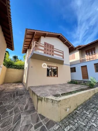 Casa de Condomínio em Porto Alegre - Ipanema