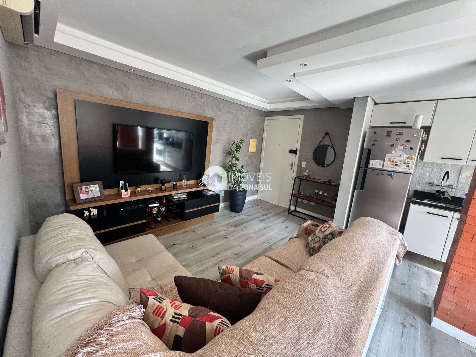 Apartamento exclusivo de 3 dormitório no Bairro Guarujá em Porto Alegre