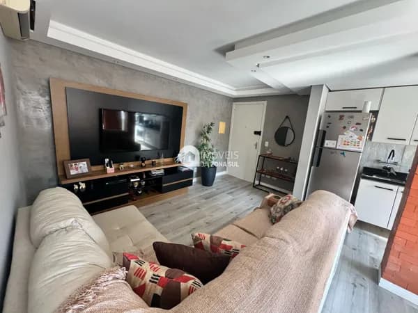 Apartamento exclusivo de 3 dormitório no Bairro Guarujá em Porto Alegre