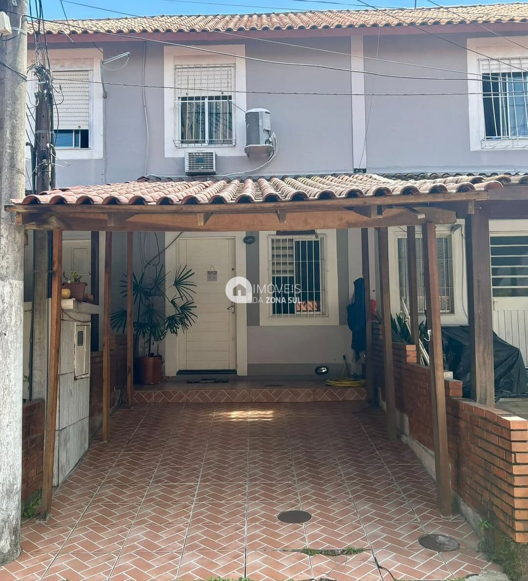 Sobrado em Porto Alegre - Hípica