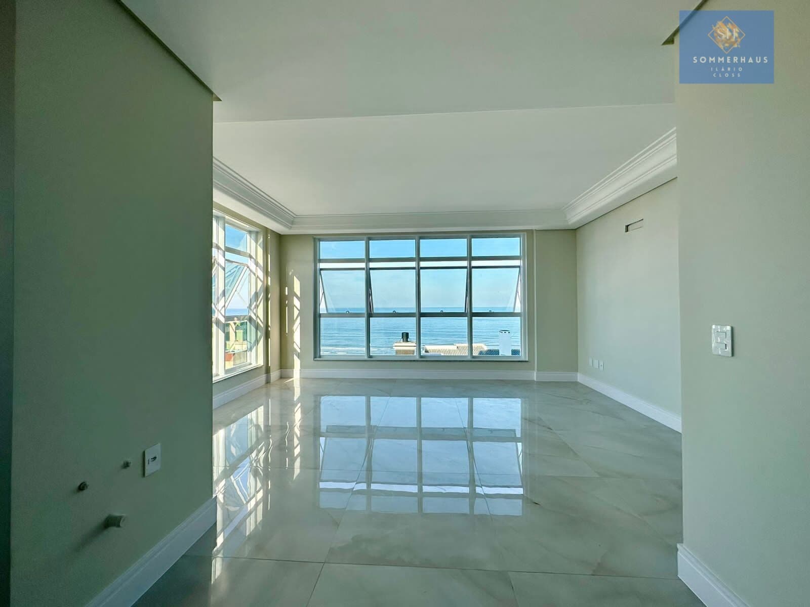 Apartamento Alto Padrão em estilo Neoclássico