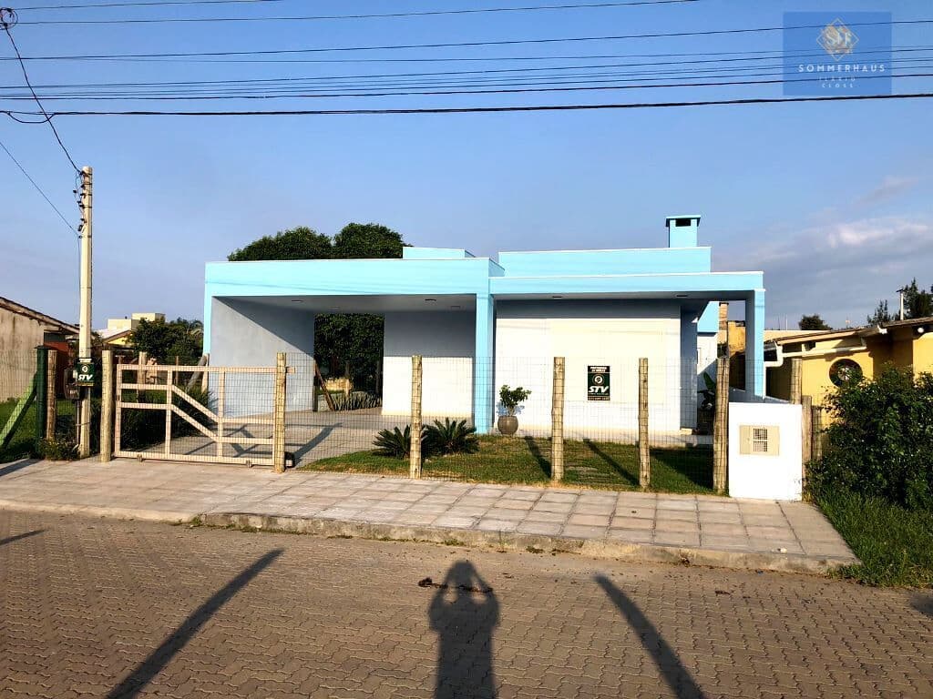 Casa a venda no Centro de Xangri Lá