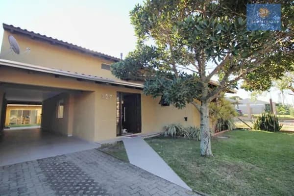 Casa 4 dormitórios