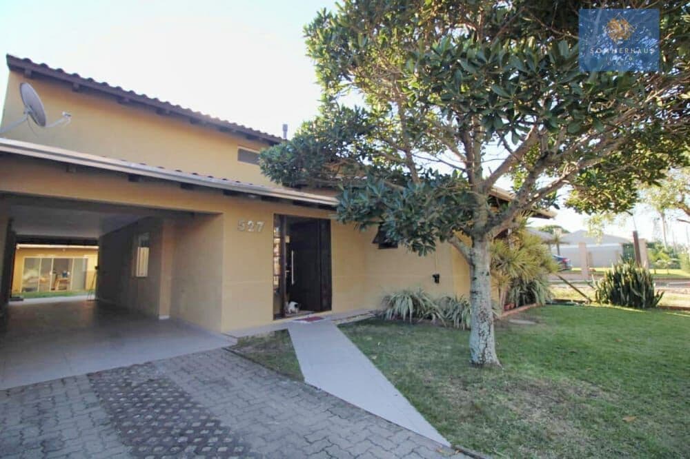 Casa 4 dormitórios
