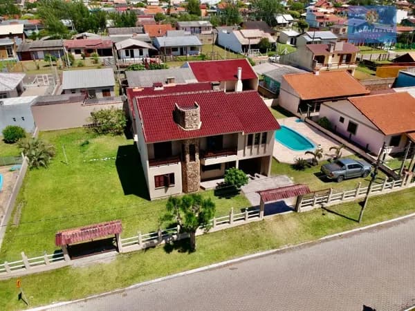 Casa em 3 terrenos em Imbé