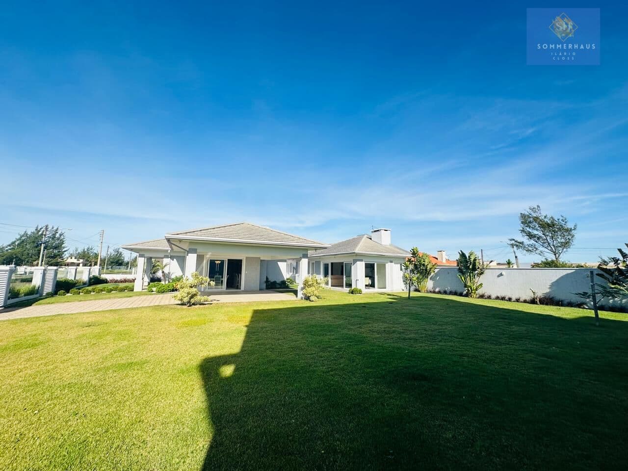 Casa em 3 terrenos em Atlântida Sul, Osório