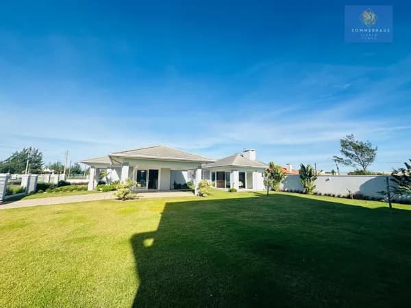 Casa em 3 terrenos em Atlântida Sul, Osório
