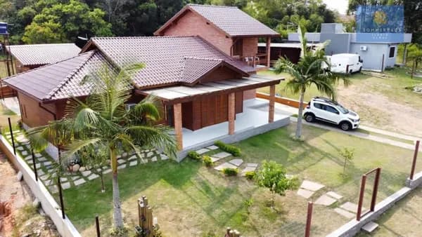 Sobrado à venda em Viamão