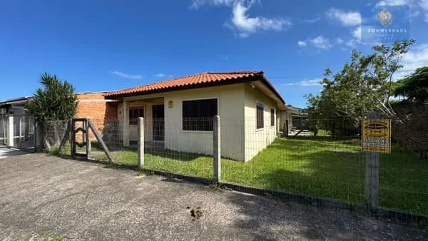 Casa em Capão Novo