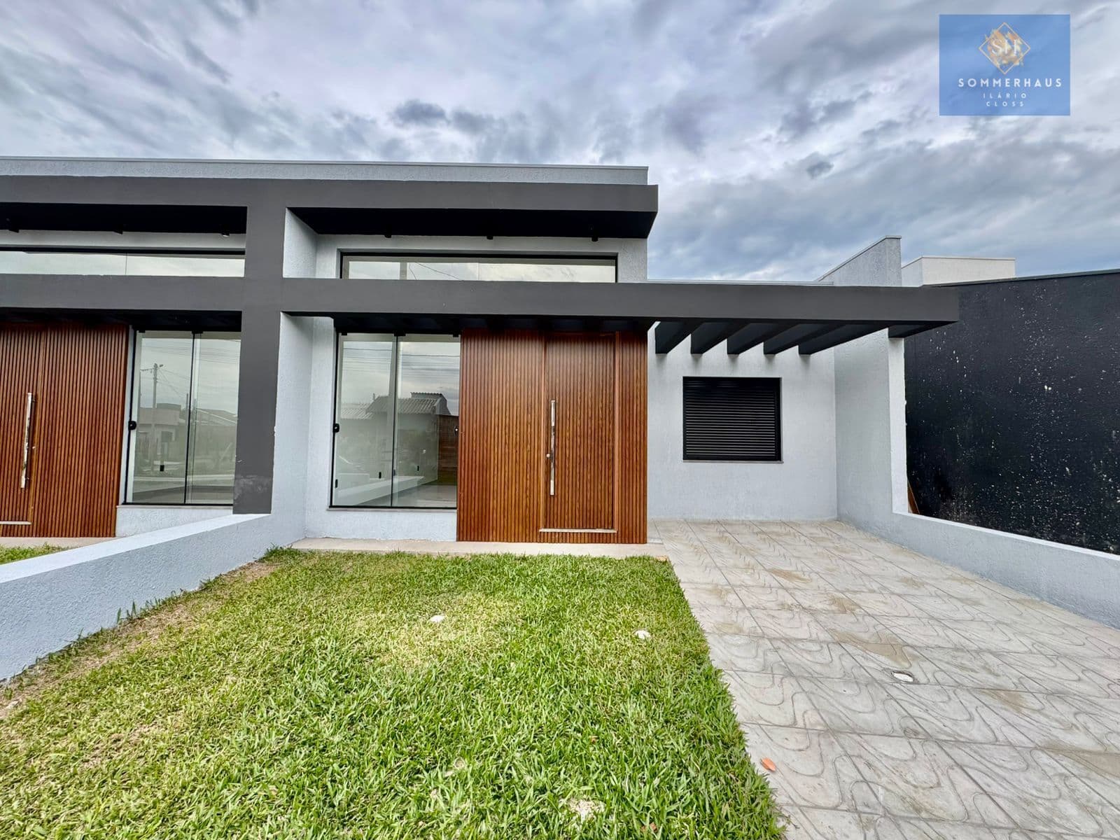 Casa nova a venda em Capão da Canoa