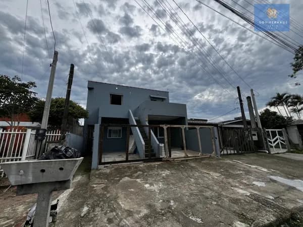 Casa a venda ideal para renda com aluguéis