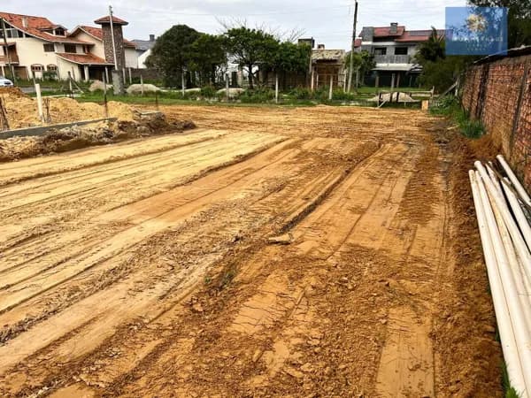 Terreno 2 quadras do mar em Capão da Canoa