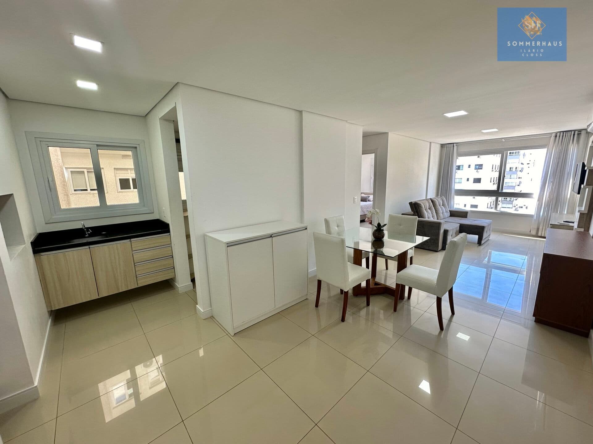 Apartamento 2 dormitórios próximo ao mar em Capão da Canoa