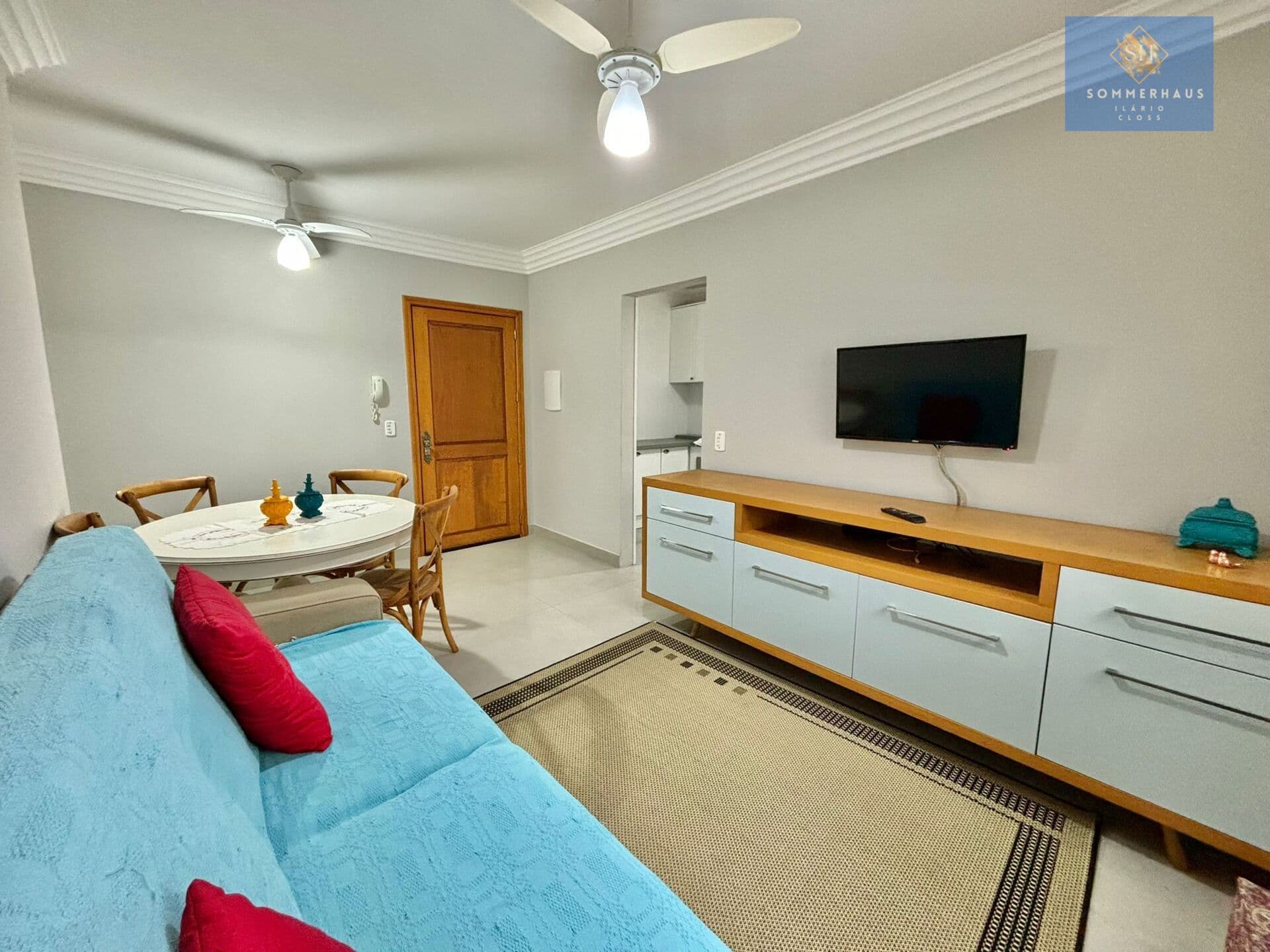 Apartamento 1 dormitório com Terraço no Centro