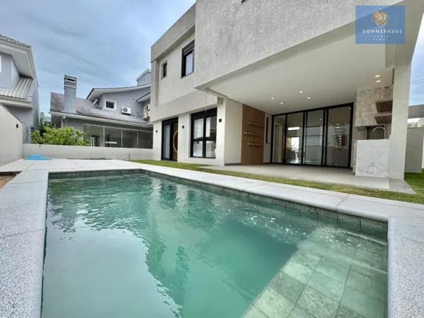 Casa em Condomínio fechado em Capão da Canoa