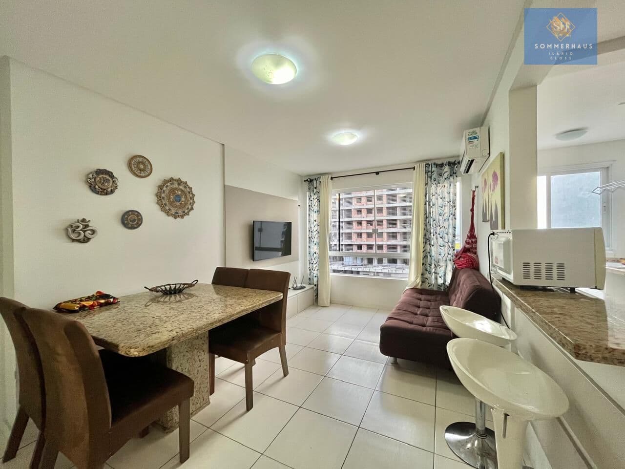 Apartamento ao lado da praça Flávio Boianovski