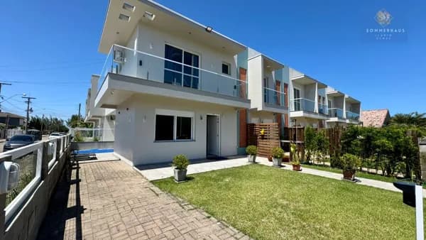 Sobrado 3 dormitórios próximo ao mar em Xangri Lá