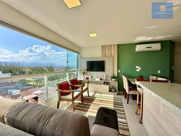 Apartamento 2 dormitórios com vista para o mar