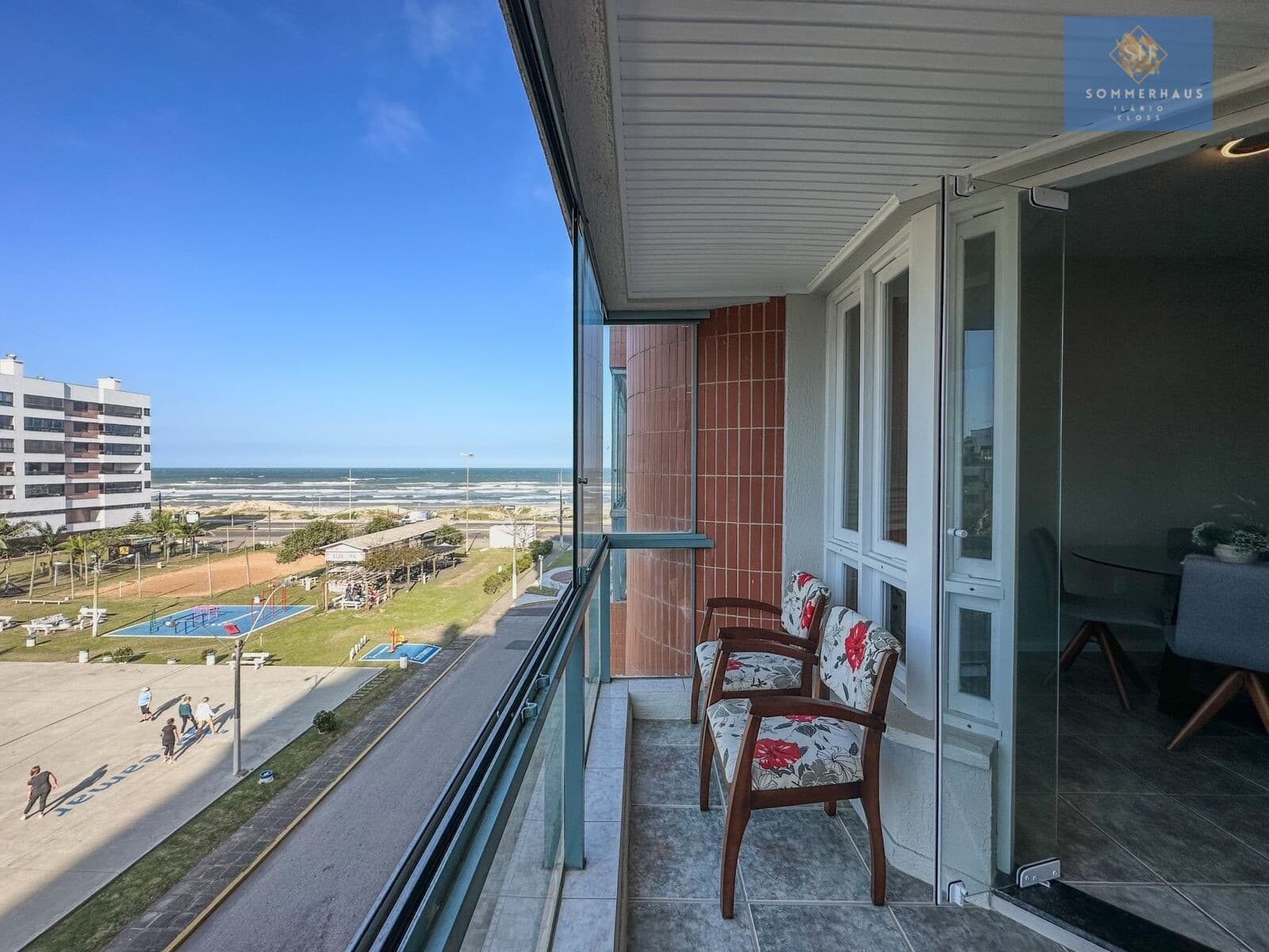 Apartamento com vista para o Mar de 2 dormitórios