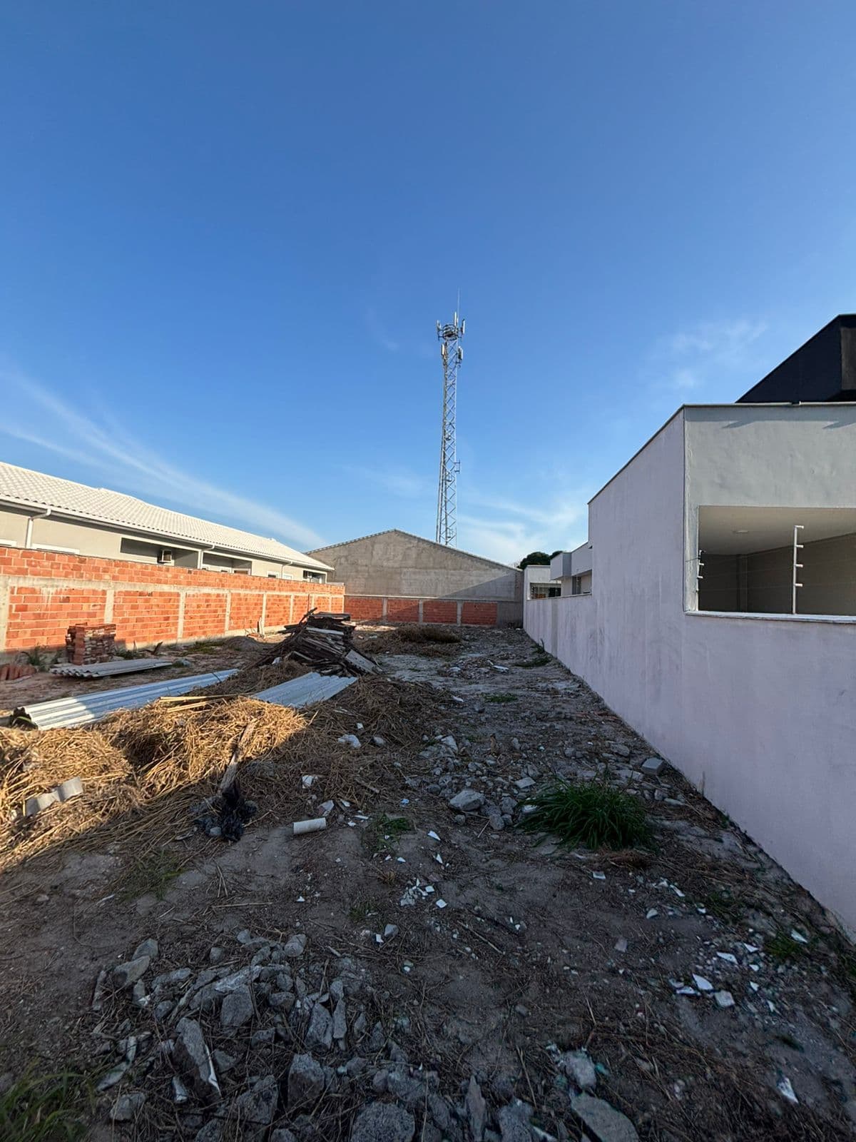 Lote/Terreno em Maricá - Jardim Atlântico Central (Itaipuaçu)
