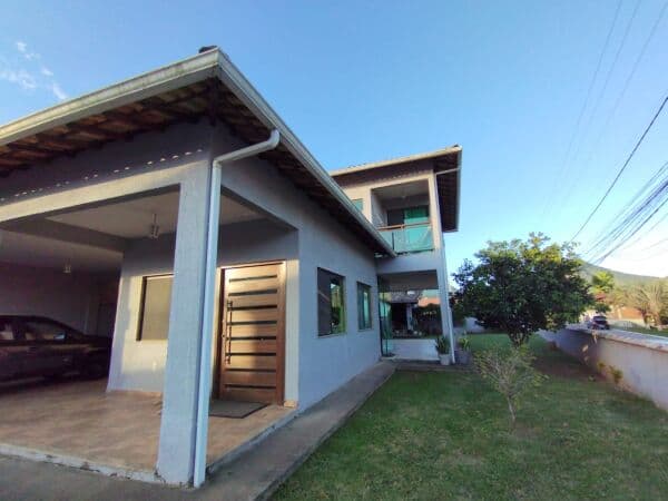 Sobrado em Maricá - Inoã (Inoã)