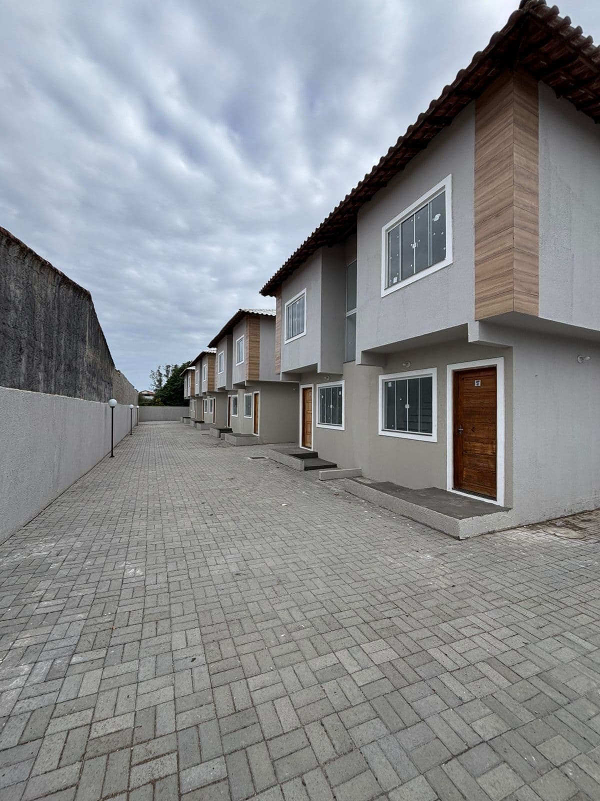 Sobrado em Maricá - Jardim Atlântico Leste (Itaipuaçu)