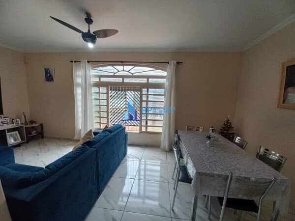 Casa de Esquina - Vila Tamandaré