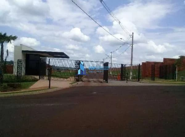 Terreno Pronto para Construir - Condomínio Valência