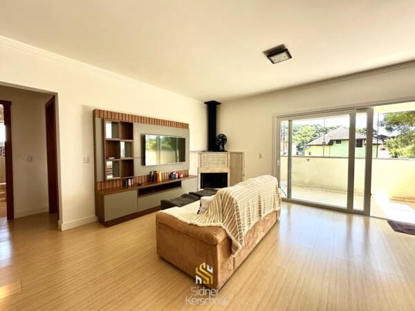 Apartamento Mobiliado com 2 Dormitórios em Canela