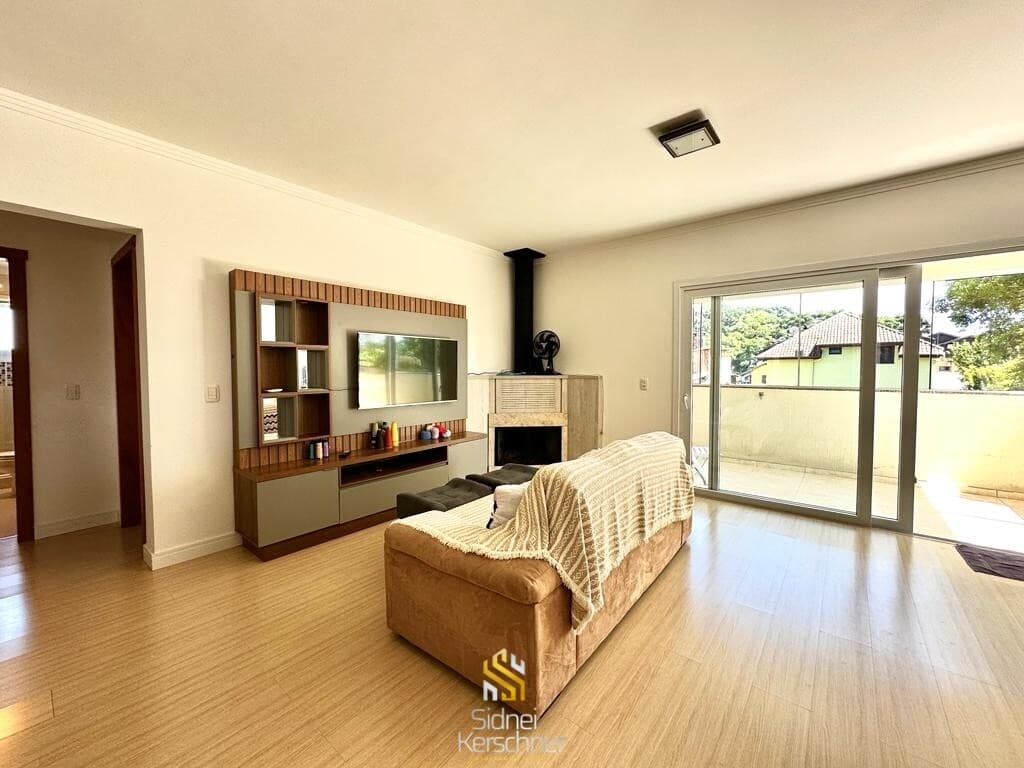 Apartamento Mobiliado com 2 Dormitórios em Canela